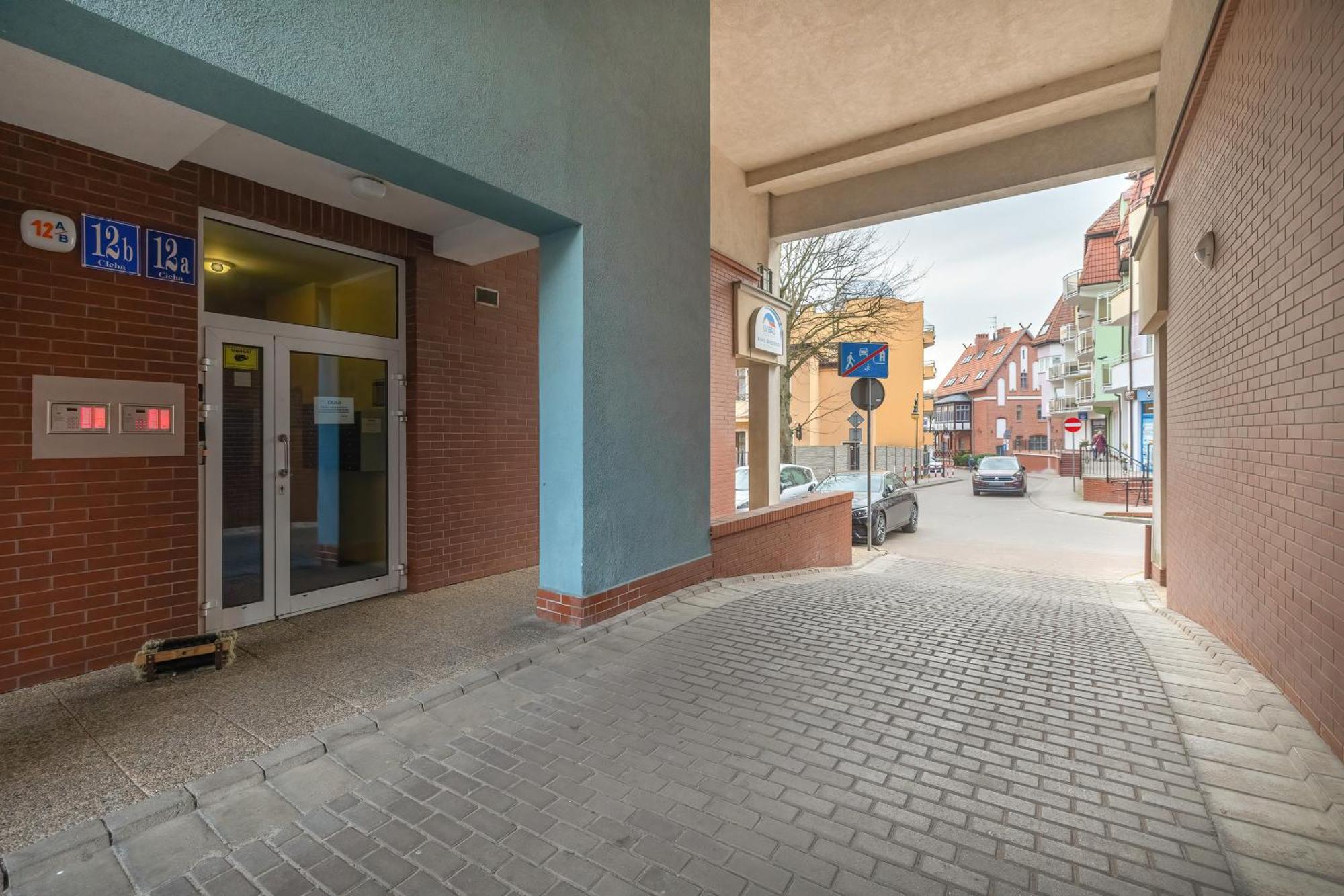Apartament Jasny I Delikatny Sun Seasons 24 W Kolobrzegu By Renters *