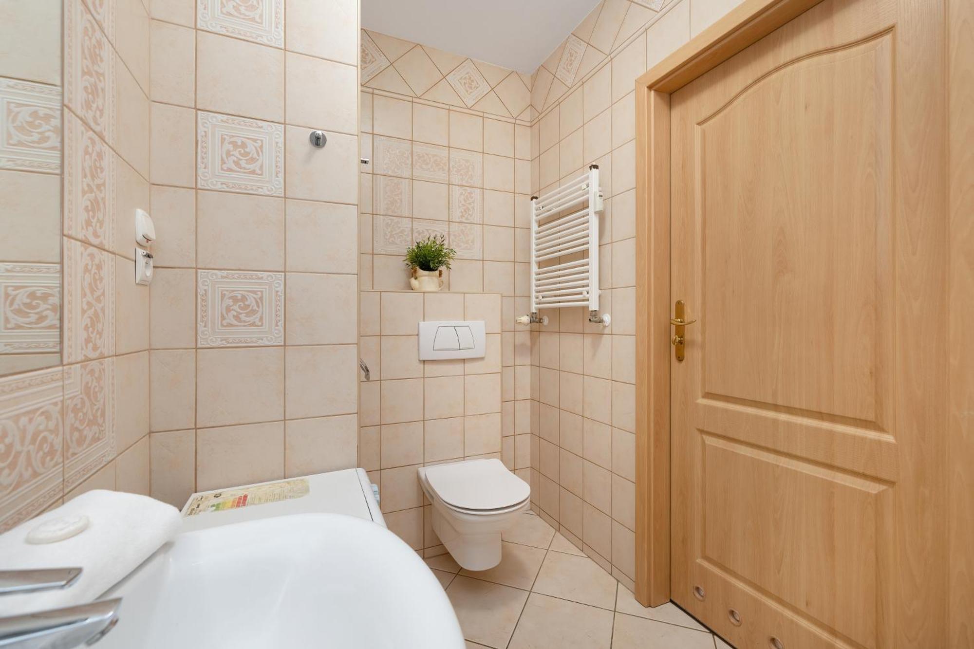 Jasny I Delikatny Sun Seasons 24 W Kolobrzegu By Renters Apartament Kołobrzeg